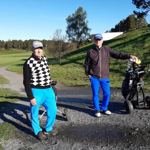 EPG:n Osmo Kiviluoto ja GT:n  Timo Tarvainen valmistautumassa lähtöön Kultarannan upeassa aamussa.