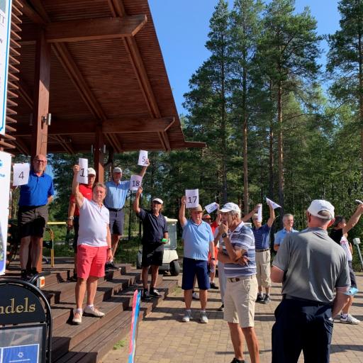 Paltamolaiset isännät etsivät peliryhmiänsä