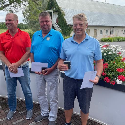  Golf Porrassalmen voittajajoukkue Jorma Koljonen, Matti Manninen ja Harri Marjala