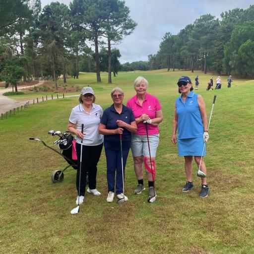 Quinta do Perun ykkösteellä Leena, Ulla, Leena ja Marju