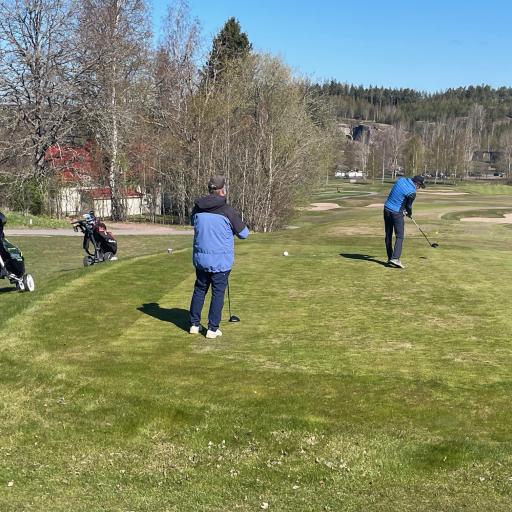 Ykkösväylän näyttävä veto raakaan vastatuuleen