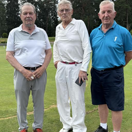Lahden Golfin joukkue Matti Rissanen, Seth-Veli Järvinen ja Yrjö Tiura