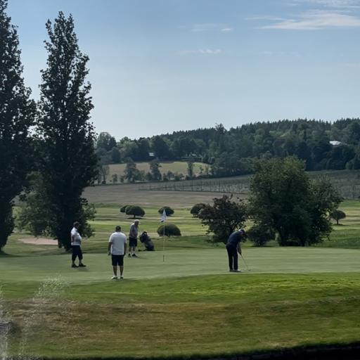Ruukkigolf aamulla