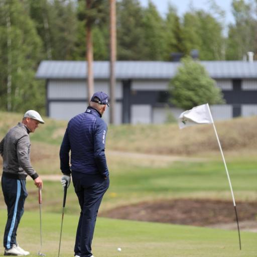  Tero Heikkinen ja Sennu Presidentti Jokke Latvakangas.