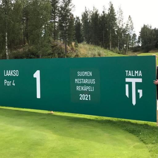 Golf Talman ladykapteeni Tarja Satuli esittelee uutta taulua