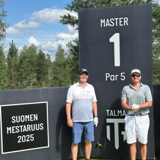 Pronssiottelu vas Stuard Reynish vs Sami Mäenpää