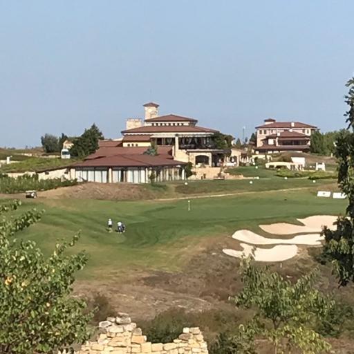 Haastava väylä 18; 180 metriä ylämäkeä