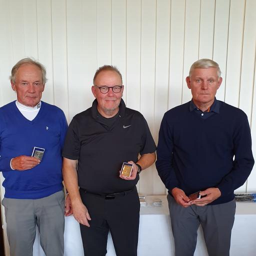 M65 hcp tour mitalistit vas. Pekka Purho (2), Johan Bergström (1) ja Olavi Rajala (3)