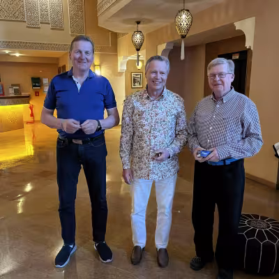 Toisen viikon mestarit Risto, Johan, Jari