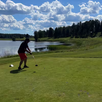 South Eastin kaunein väylä 18 - tiiaamassa Reima Mähönen.