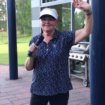 Hyvää kotimatkaa ja antoisaa loppukautta toivottaa Kesäpäivien järjestäjä Helena Rajala.