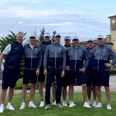 oukkue range-treeneissä. Kuvassa vasemmalta joukkueen kapteeni Jukka Utriainen, Mikko Rantanen, Lasse Ilvessalo, Tommi Kylä-Kaila, Matti Moilanen, Pasi Piispa, Roope Kalajo ja joukkueen johtajan ja advisorina toimiva Jouko Latvakangas