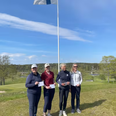 Tiina Vainio, Ann-Sofie Sivelä, Virpi Lappalainen ja Johanna Mustjoki-Purhonen