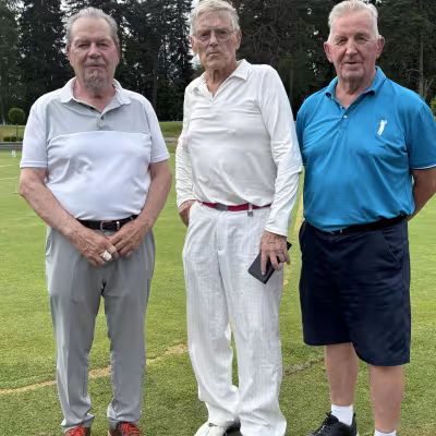 Lahden Golfin joukkue Matti Rissanen, Seth-Veli Järvinen ja Yrjö Tiura
