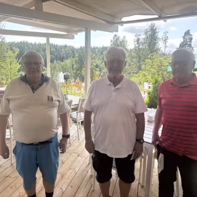 M75: 1. Antero Wallenius, 2. Timo Ahvenainen ja 3. Rimo Palmu