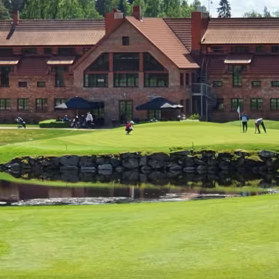 Linna Golf väylä 9 greenitoimintaa