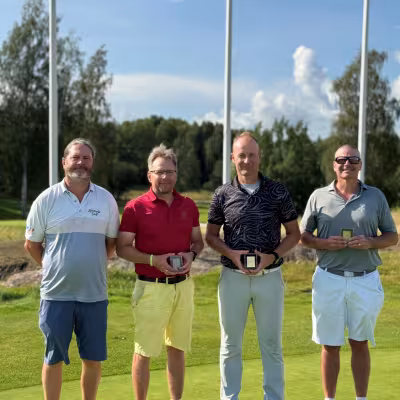 kuvassa vas Stuard Reynish IV, Niko Helin, Marko Helen, Sami 