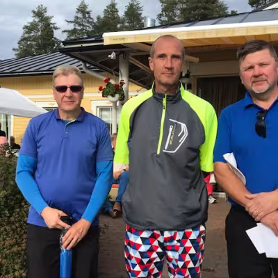 M50: vasemmalla 2. Timo Koskinen, SaG. Keskellä voittaja Marko Salo, PirG. Oikealla 3. Kari Rannasmaa, KarG